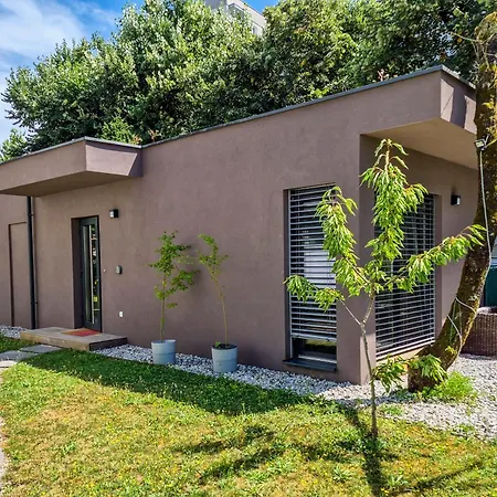 Apartmán Uniapartments