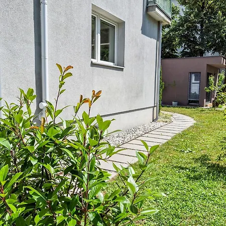 Apartmán Uniapartments *