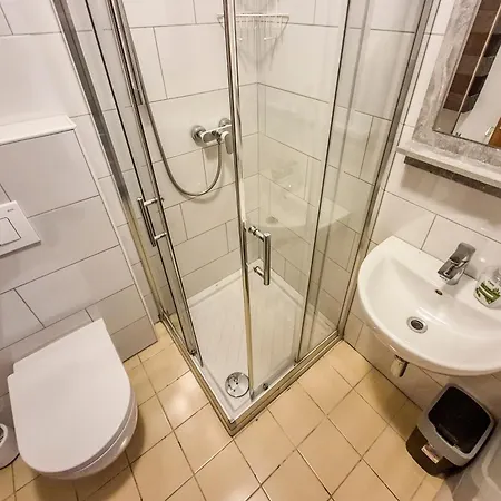 Uniapartments