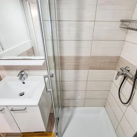 Uniapartments